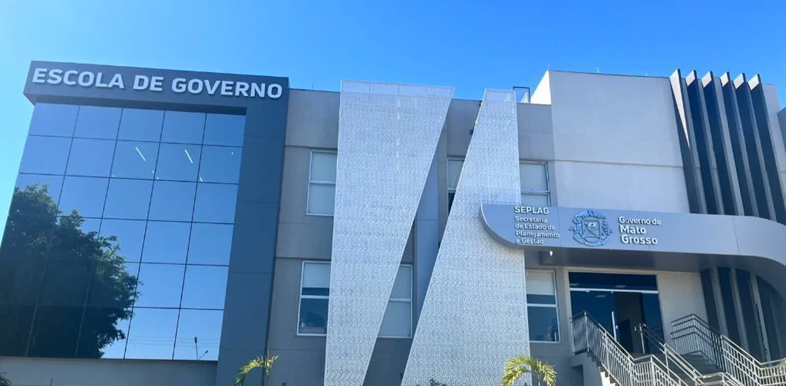 Fachada da Escola de Governo de Mato Grosso