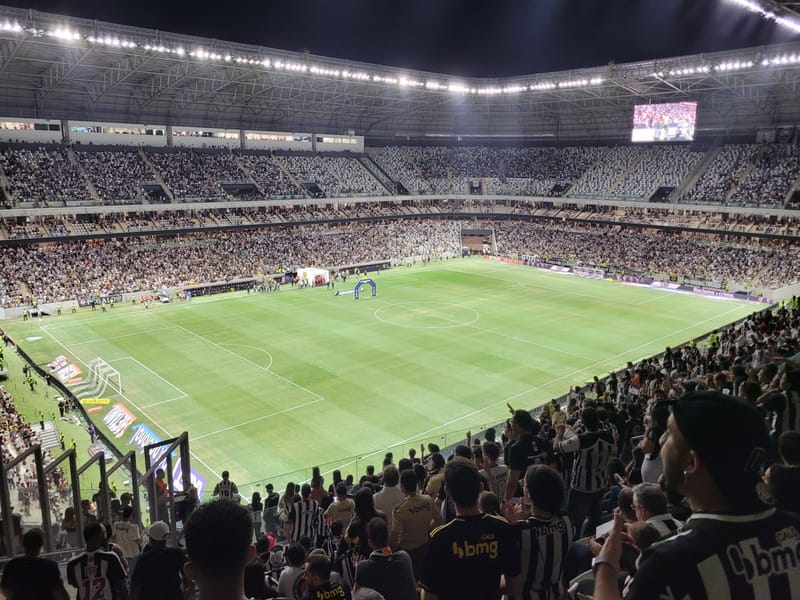 Cruzeiro vence o Atlético-MG por 1 a 0 na Arena MRV pela 33ª rodada