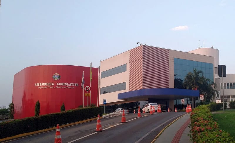 Governo recua e PL do empréstimo de R$ 1,5 bilhão sai de pauta
