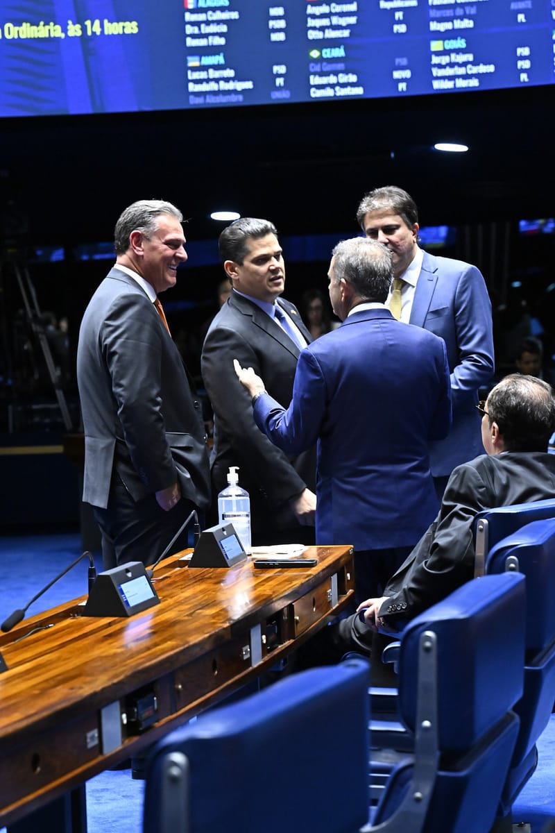 Opinião: maioridade penal merece debate próprio, não emenda no calor da eleição