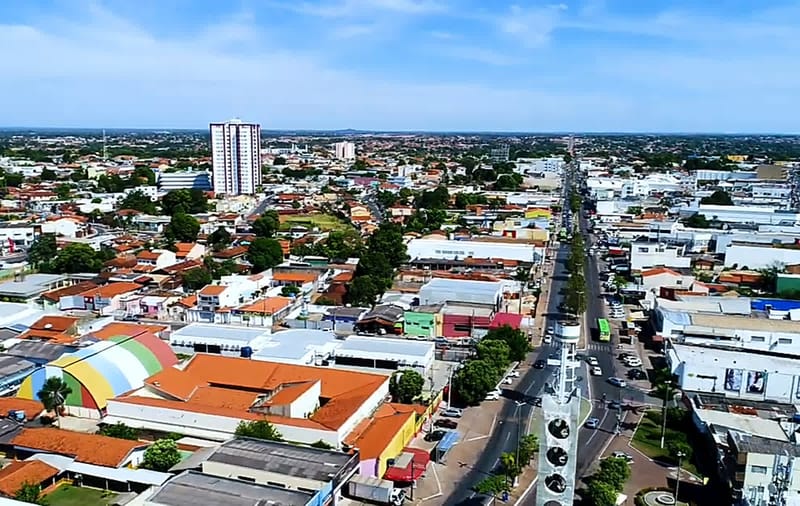 Várzea Grande amplia drenagem e recuperação de vias em seis pontos